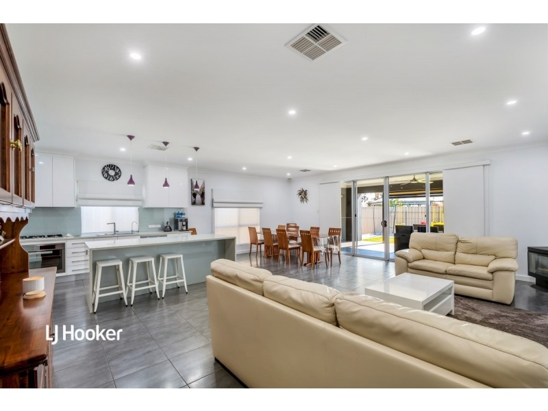 7 Swan Street, Greenacres SA 5086