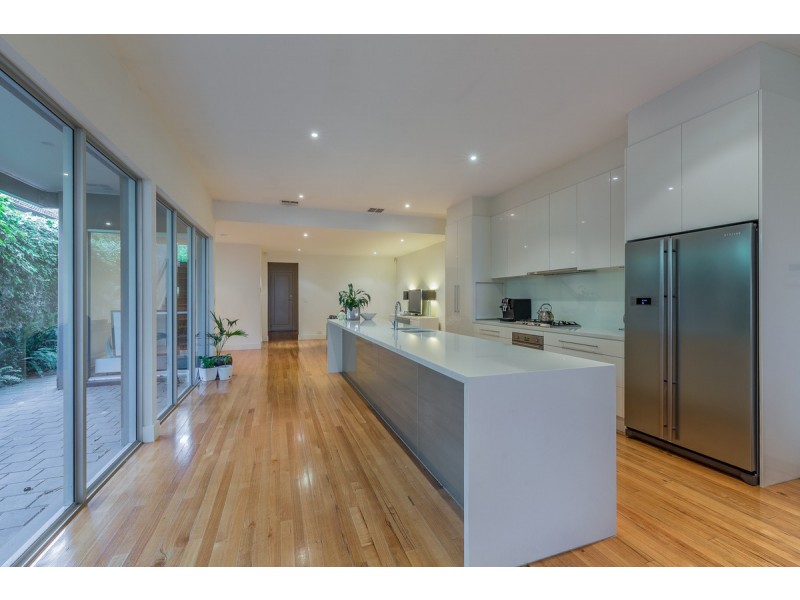 12 Barr Smith Avenue, Myrtle Bank SA 5064