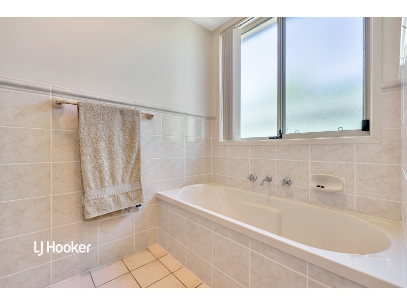 67 RM Williams Drive, Walkley Heights SA 5098