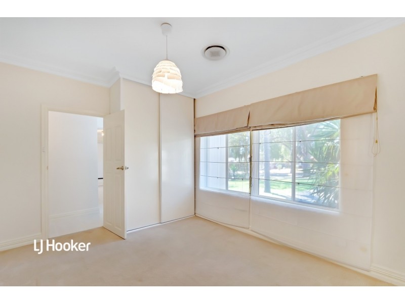 30 Clearview Crescent, Clearview SA 5085