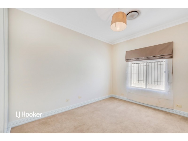 30 Clearview Crescent, Clearview SA 5085