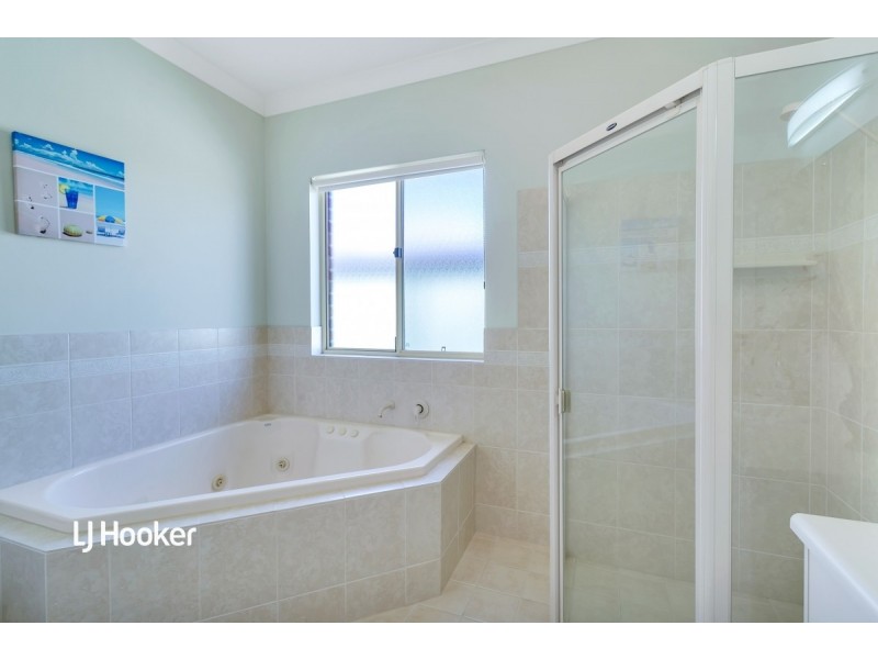 7 Spencer Court, Mawson Lakes SA 5095