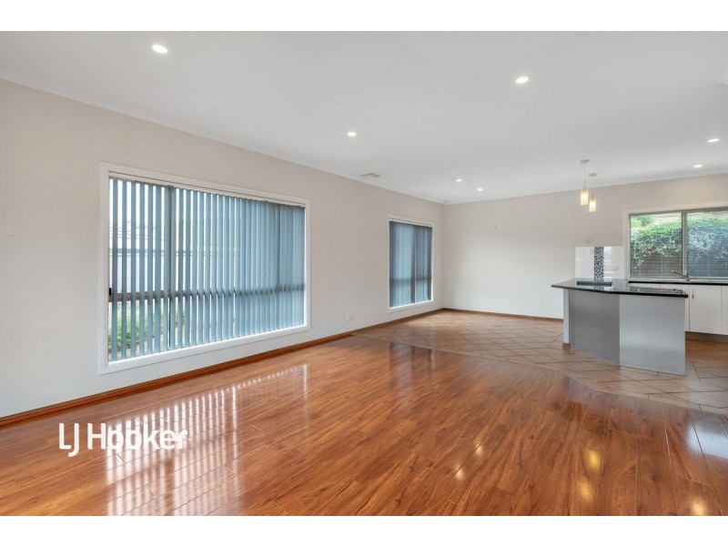 15 Jacaranda Grove, Golden Grove SA 5125