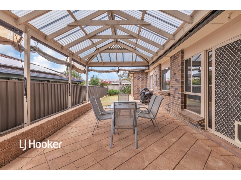 15 Jacaranda Grove, Golden Grove SA 5125