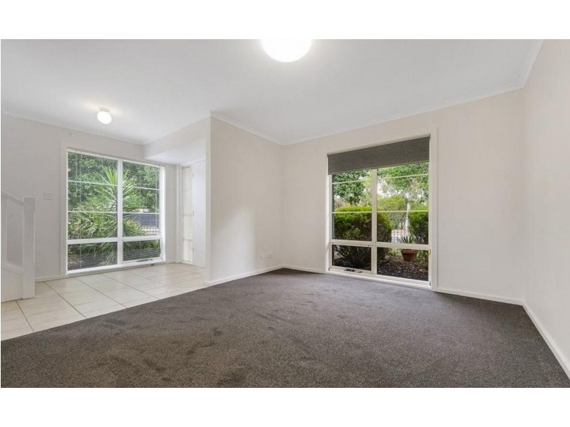 32 Sir Ross Smith Boulevard, Oakden SA 5086