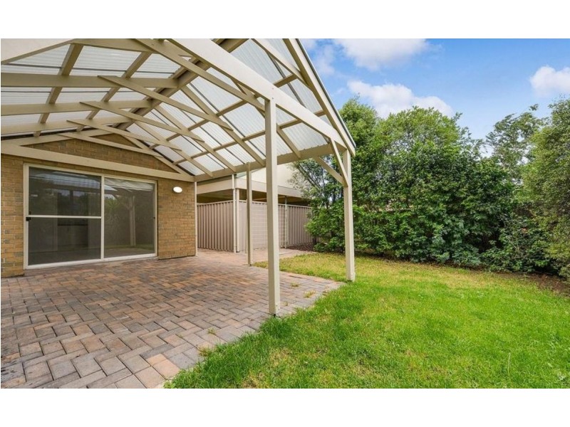 32 Sir Ross Smith Boulevard, Oakden SA 5086