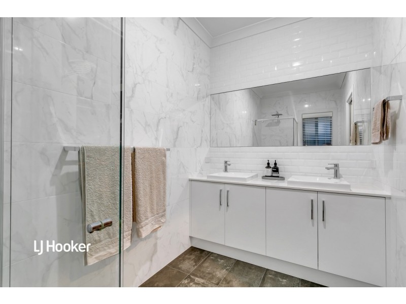 17a Ayredale Avenue, Clearview SA 5085