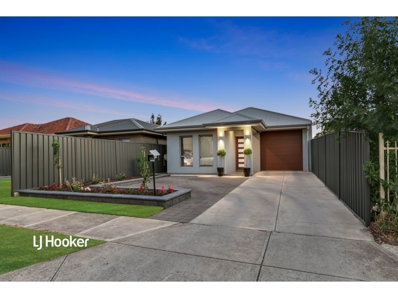 17a Ayredale Avenue, Clearview SA 5085