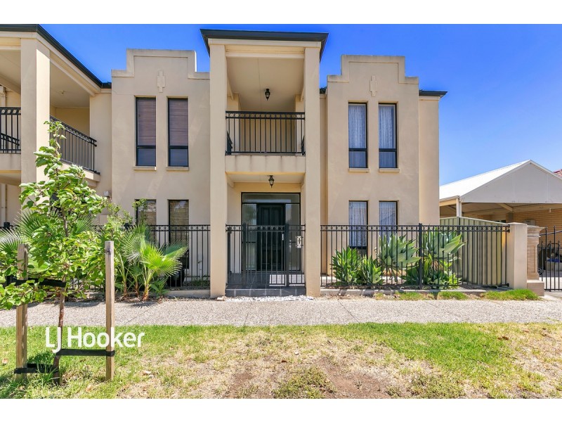 4B Trinity Circuit, Mawson Lakes SA 5095
