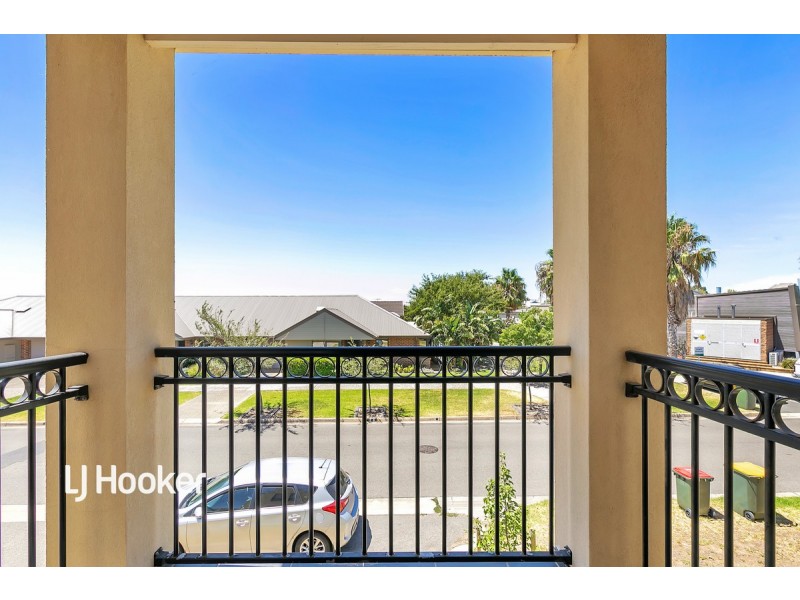 4B Trinity Circuit, Mawson Lakes SA 5095