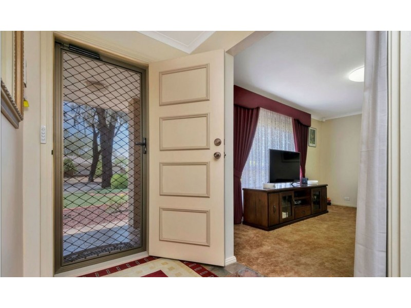 18 Casuarina Drive, Parafield Gardens SA 5107