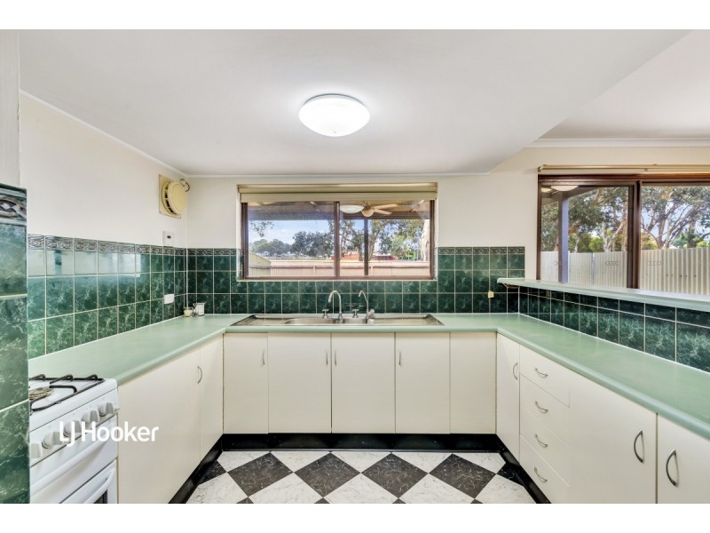8 Boronia Court, Paradise SA 5075
