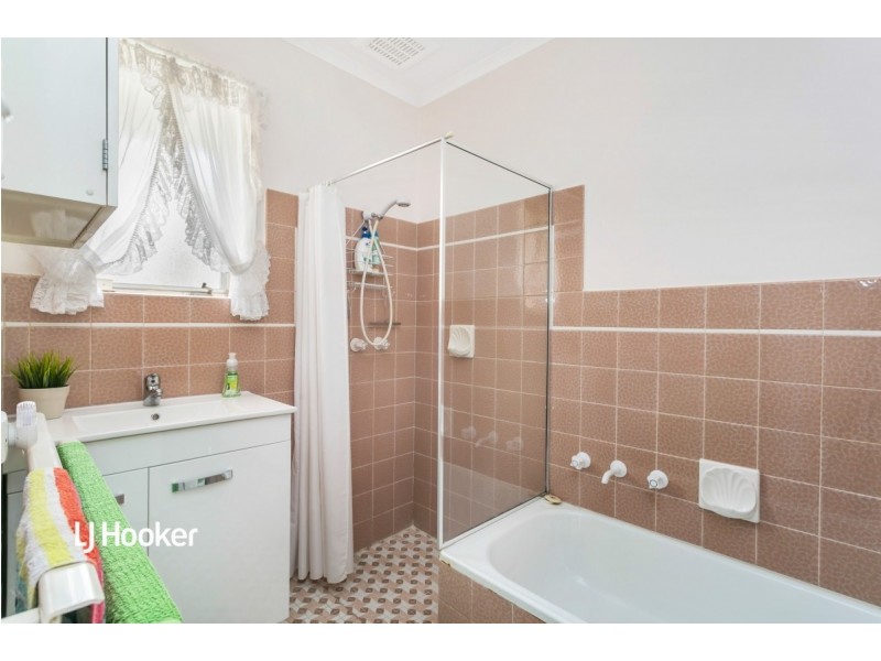 46 Far View Crescent, Ridgehaven SA 5097