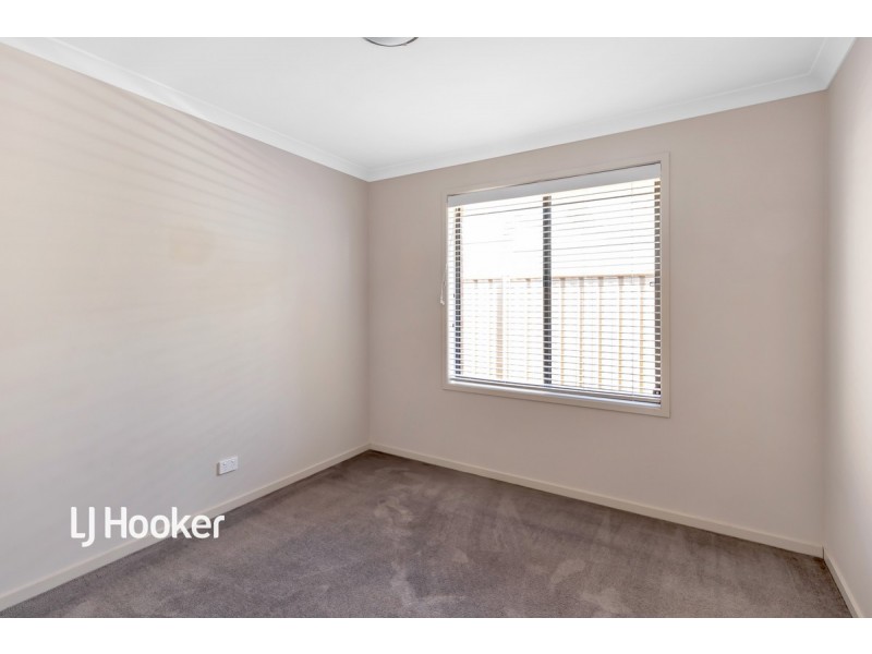 4 Roberts Street, Munno Para SA 5115