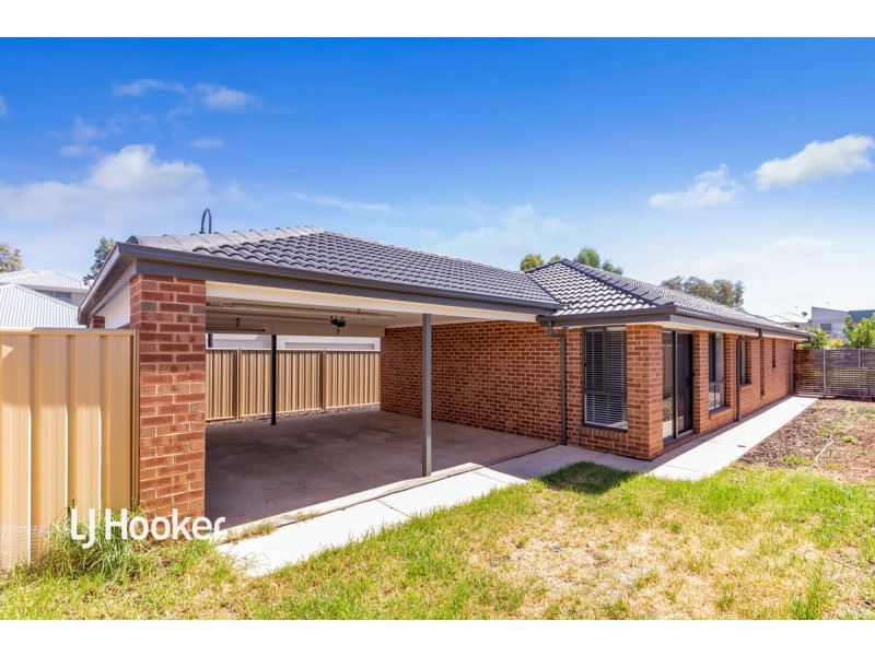 4 Roberts Street, Munno Para SA 5115