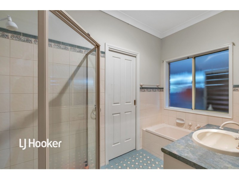 35 Featherstone Circuit, Greenwith SA 5125