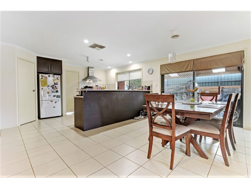 1 McKinlay Drive, Hewett SA 5118