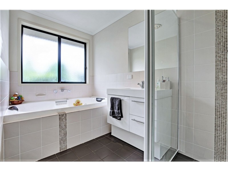1 McKinlay Drive, Hewett SA 5118
