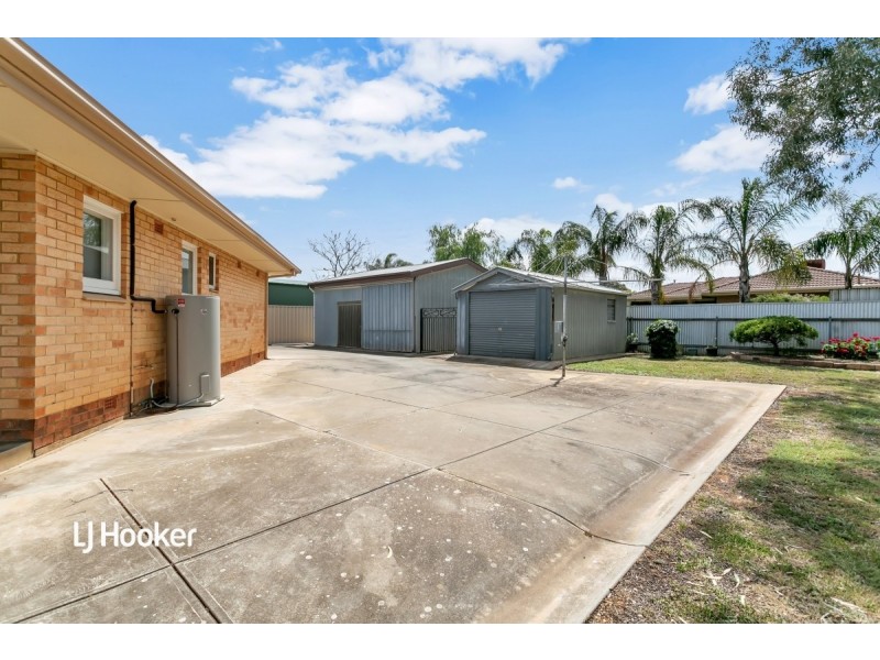 37 Leslie McIntyre Avenue, Salisbury Downs SA 5108