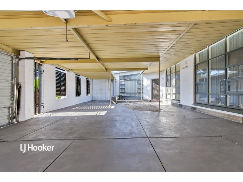 3 Gondola Grove, Para Hills SA 5096