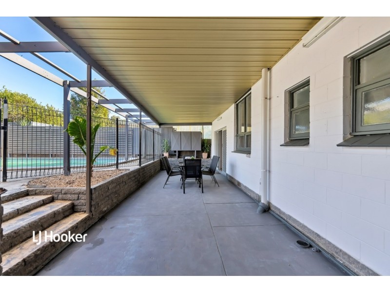3 Gondola Grove, Para Hills SA 5096