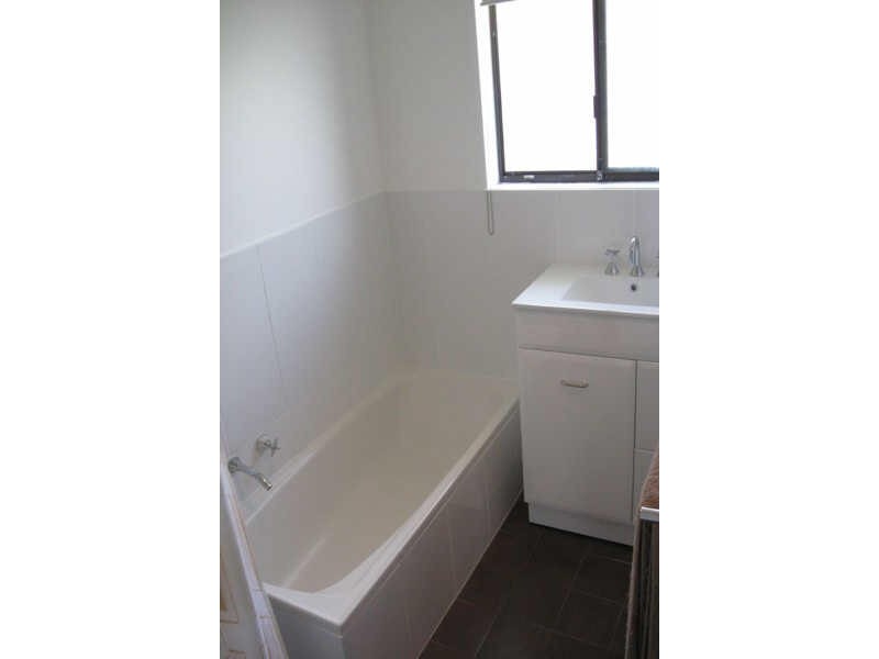 4/24 Hawker Street, Brompton SA 5007