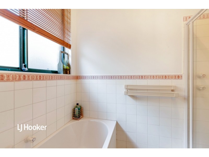 7 Gilchrist Close, Greenwith SA 5125
