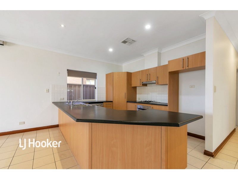 5 Macquarie Avenue, Hillcrest SA 5086