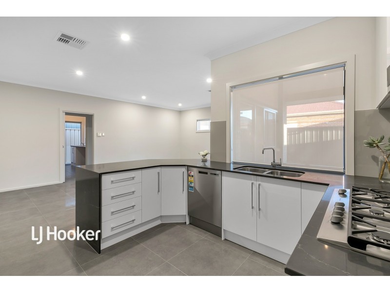 42 Hennessy Terrace, Pennington SA 5013