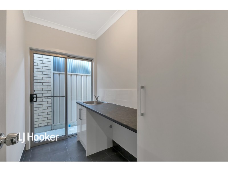 42 Hennessy Terrace, Pennington SA 5013