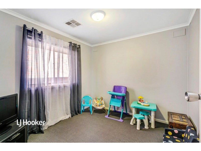 3 Dorian Street, Para Vista SA 5093