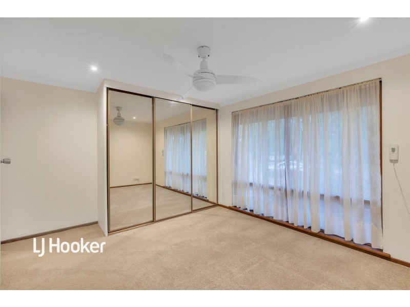 21 Whiteley Drive, Trott Park SA 5158