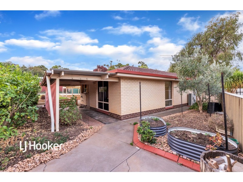21 Whiteley Drive, Trott Park SA 5158
