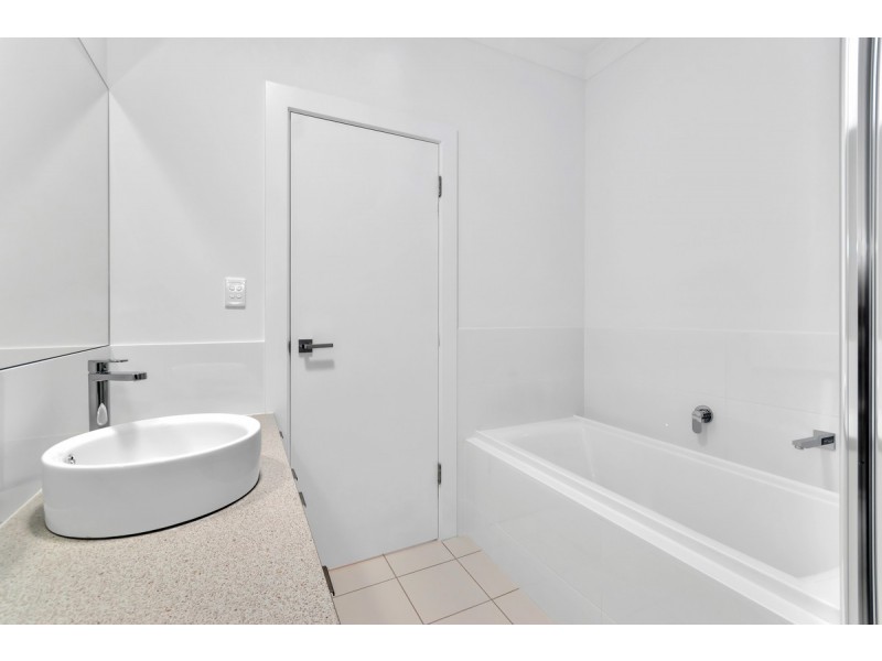 25 Parkindula Drive, Mount Barker SA 5251