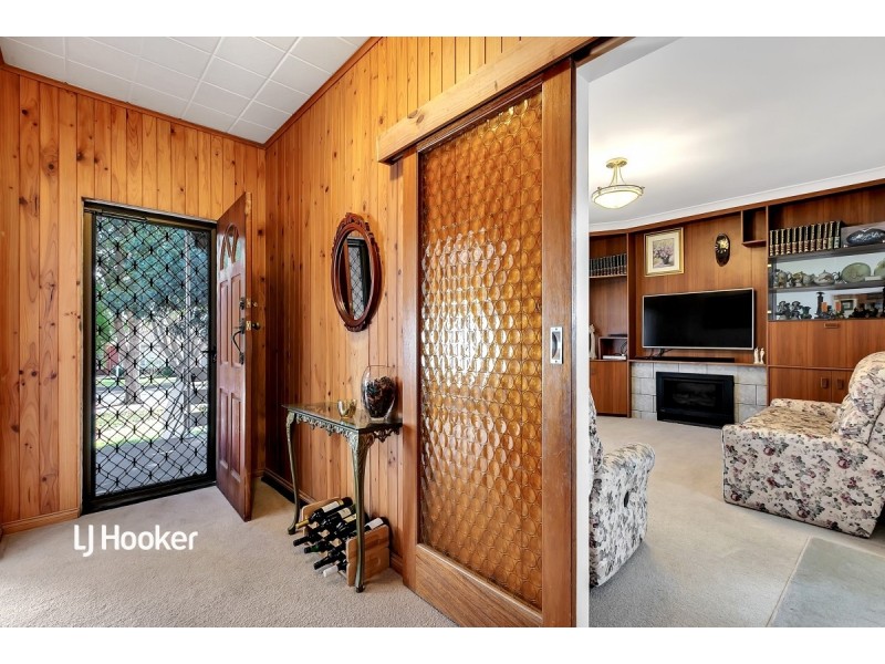 15 Leeds Avenue, Hope Valley SA 5090