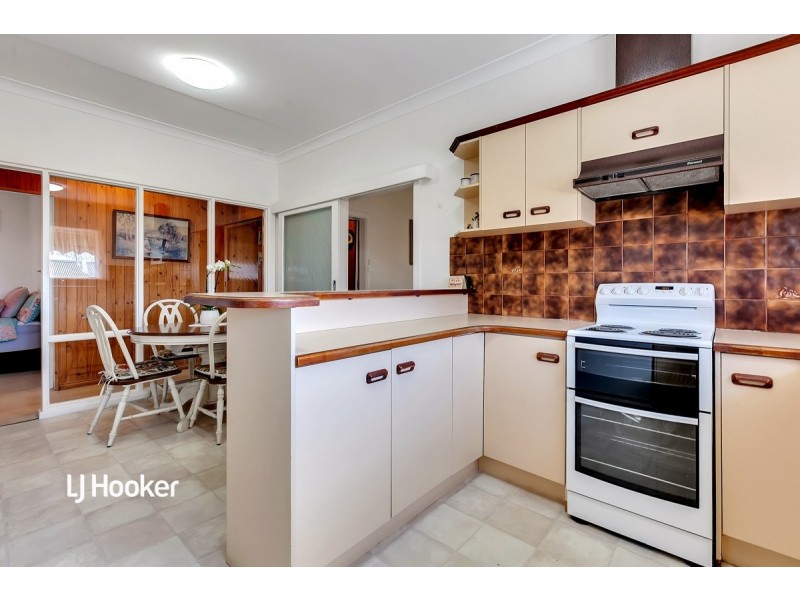 15 Leeds Avenue, Hope Valley SA 5090