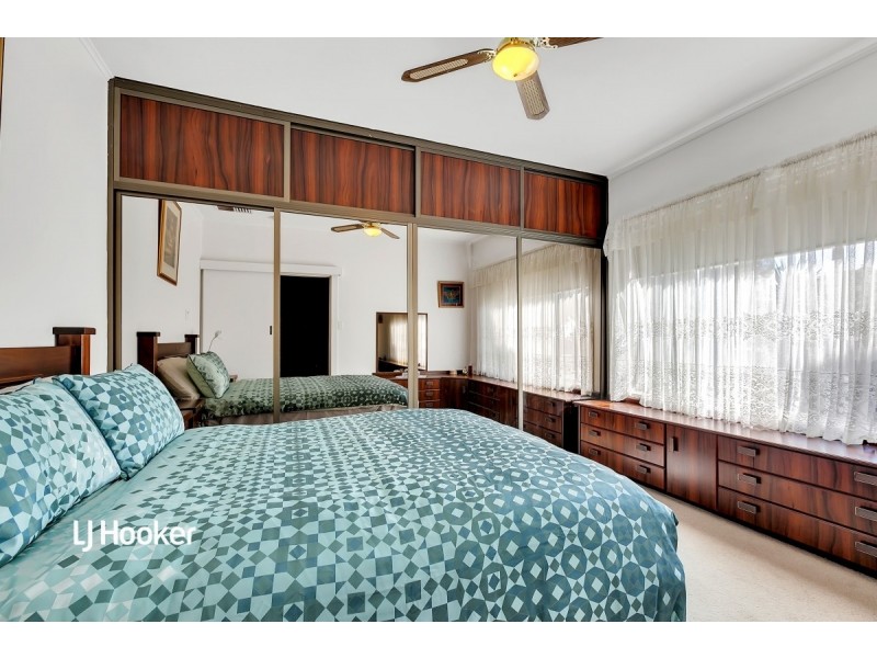 15 Leeds Avenue, Hope Valley SA 5090