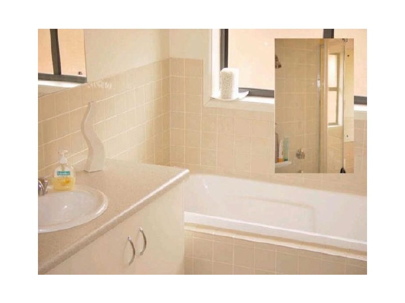 9 Lord Howe Crescent, Mawson Lakes SA 5095