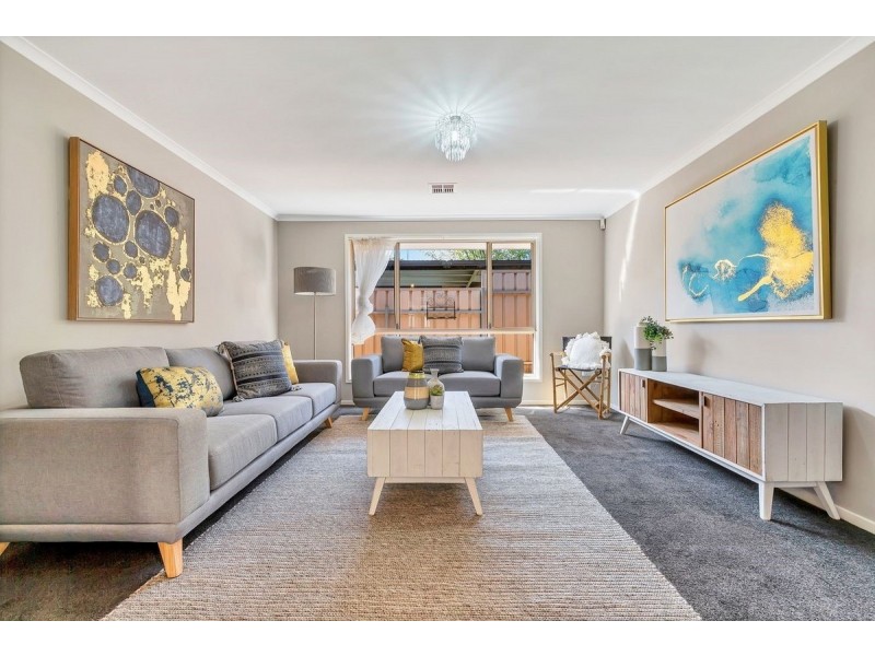 17 Lyle Street, Para Vista SA 5093