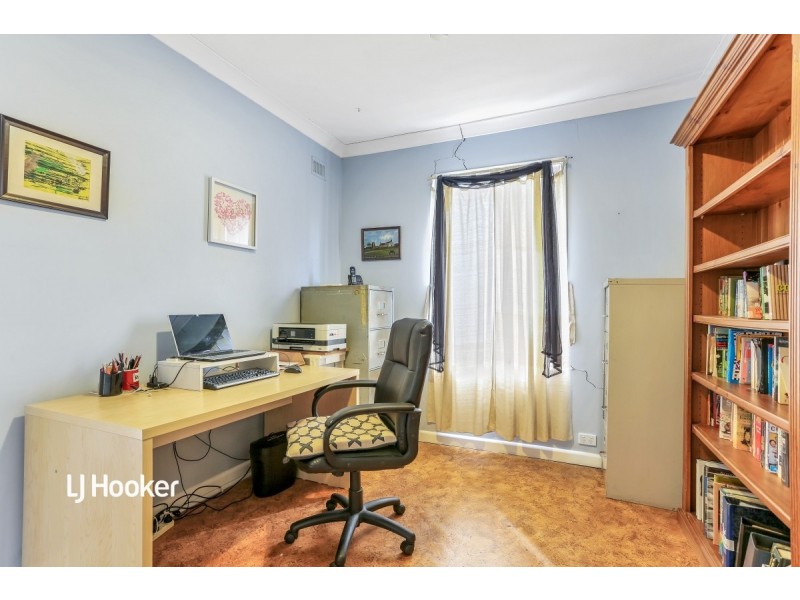 7 Walton Avenue, Clearview SA 5085