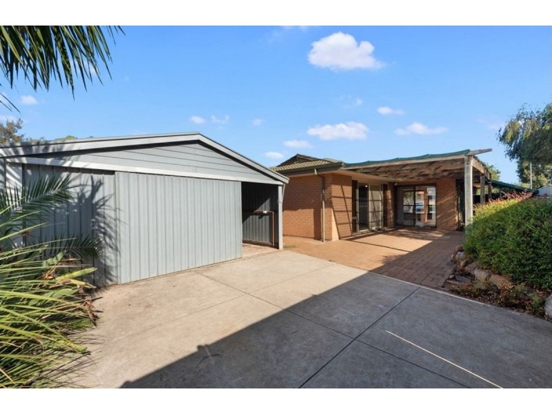 21 Currawong Crescent, Modbury Heights SA 5092
