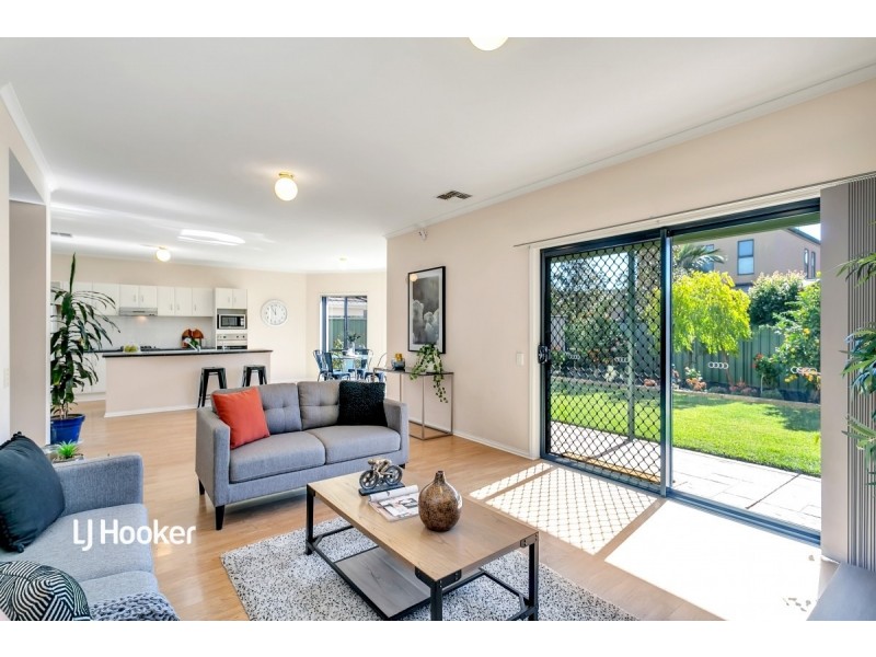 27 Sheaoak Drive, Mawson Lakes SA 5095