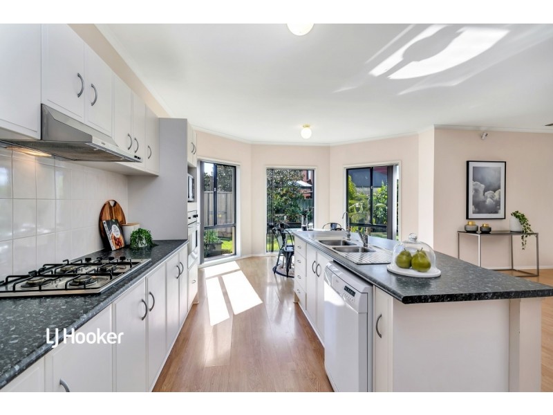 27 Sheaoak Drive, Mawson Lakes SA 5095