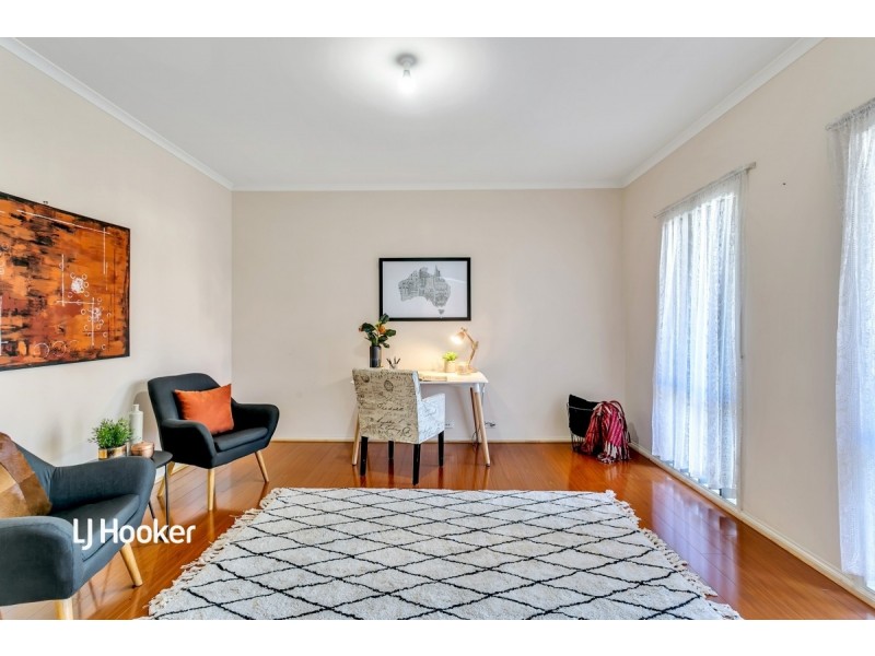 27 Sheaoak Drive, Mawson Lakes SA 5095