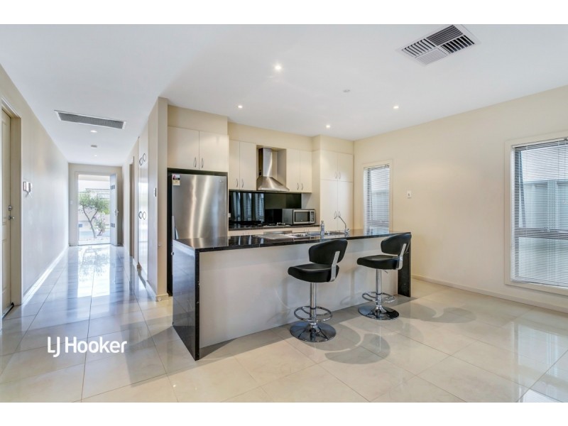 8 Adeline Street, Mawson Lakes SA 5095