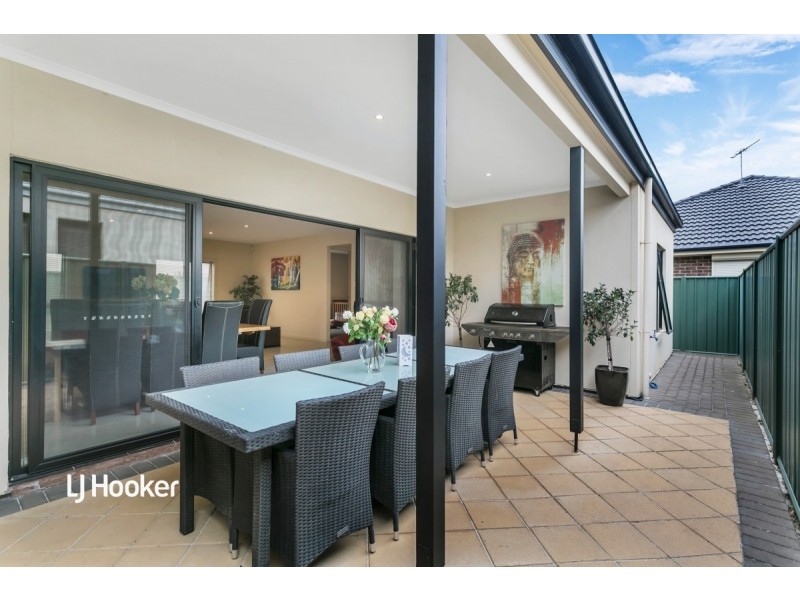 8 Adeline Street, Mawson Lakes SA 5095