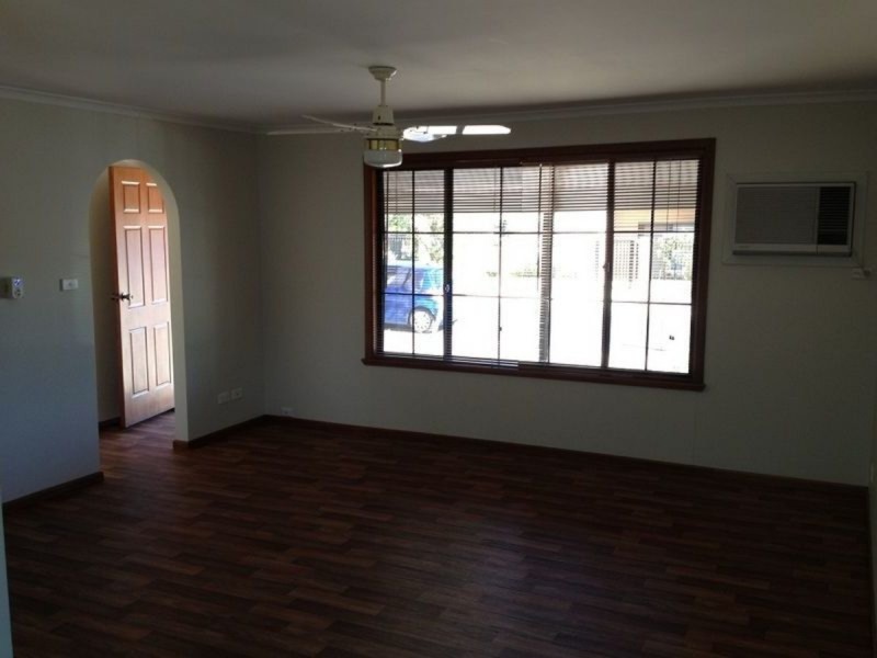 27 Maidos Grove, Valley View SA 5093