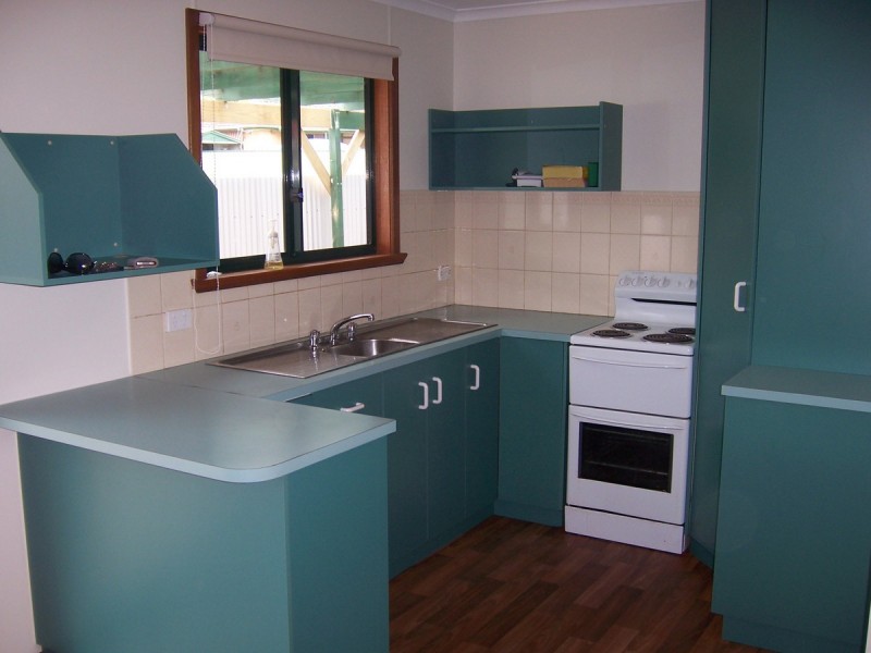 27 Maidos Grove, Valley View SA 5093