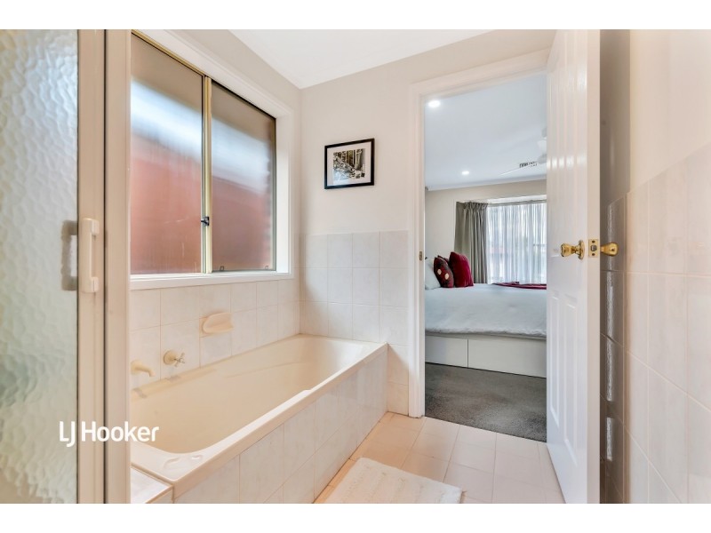 3 Wickham Crescent, Oakden SA 5086