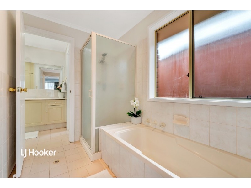 3 Wickham Crescent, Oakden SA 5086